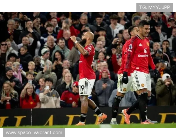 米堡名宿卡里克谈曼联新援：喜欢库尼亚和姆伯莫