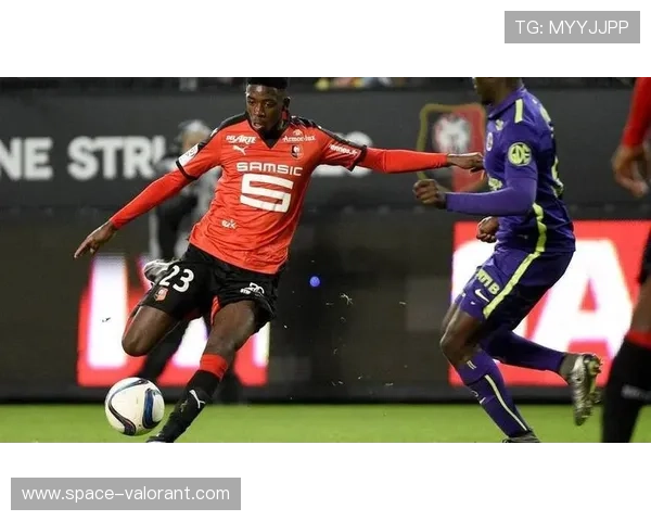 梅斯vs雷恩：法甲强弱对话中的战术纪律性